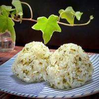 『茶がらおにぎり』✨🍙✨🍙✨🍙✨わが家の美味しい『もったいないレシピ』😋